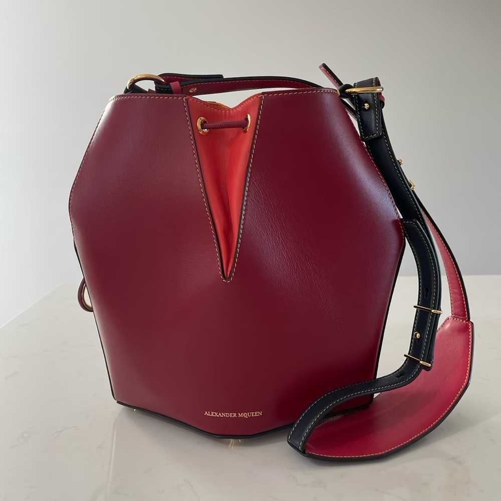 Alexander McQueen Leather Bucket Bag